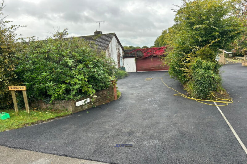 New-Tarmac-Driveway-in-Ashford-Kent-6