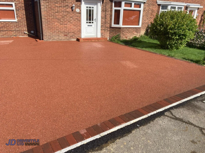 Resin-Bound-Driveway-with-Brick-Border-in-Rye-Kent-6