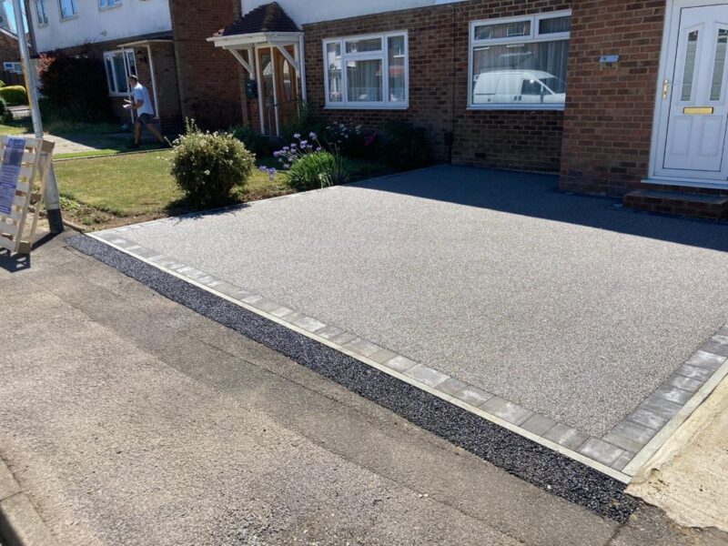 Resin-Driveway-with-Grey-Brick-Border-in-Ashford-Kent-8